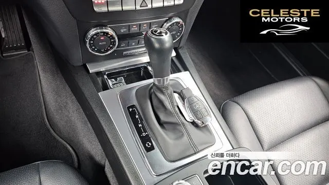 MERCEDES BENZ C-Classe W204 C200 CGI Avantgarde 2012 — photo 9 sur 20