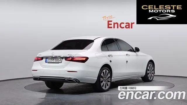 MERCEDES BENZ E-Classe W213 E350 4MATIC Exclusive 2023 — photo 2 sur 20