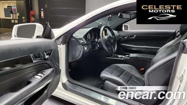 MERCEDES BENZ E-Classe W212 E200 Coupé 2015 — photo 11 sur 20