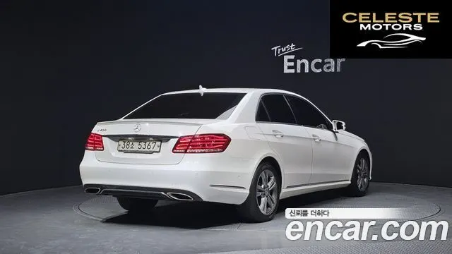 MERCEDES BENZ E-Classe W212 E220 CDI Avantgarde 2014 — photo 2 sur 26