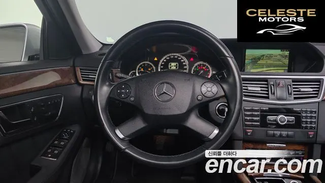 MERCEDES BENZ E-Classe W212 E300 2012 — photo 13 sur 20
