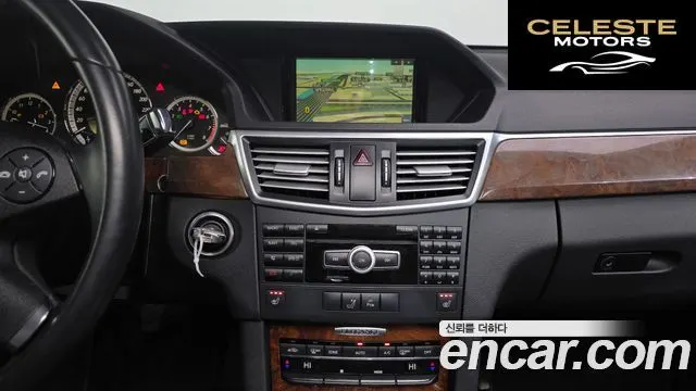MERCEDES BENZ E-Classe W212 E300 2012 — photo 14 sur 20