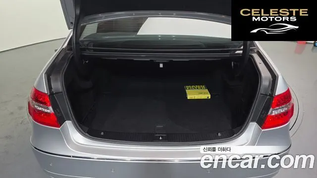MERCEDES BENZ E-Classe W212 E300 2012 — photo 20 sur 20