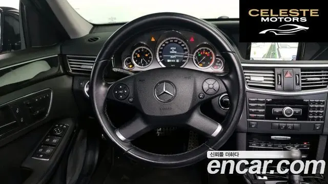 MERCEDES BENZ E-Classe W212 E220 CDI Avantgarde 2011 — photo 13 sur 20