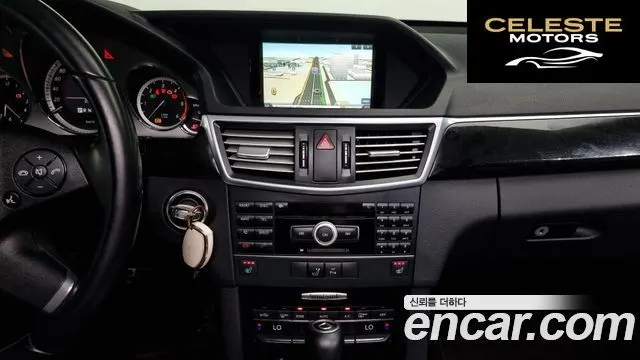 MERCEDES BENZ E-Classe W212 E220 CDI Avantgarde 2011 — photo 14 sur 20
