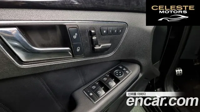 MERCEDES BENZ E-Classe W212 E220 CDI Avantgarde 2011 — photo 17 sur 20