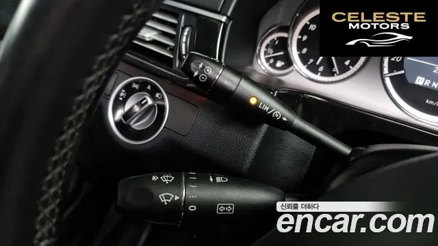 MERCEDES BENZ E-Classe W212 E220 CDI Avantgarde 2011 — photo 18 sur 20