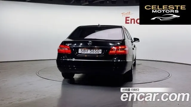 MERCEDES BENZ E-Classe W212 E220 CDI Avantgarde 2011 — photo 4 sur 20