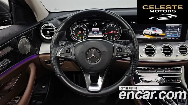 MERCEDES BENZ E-Classe W213 E200 Avantgarde 2018 — photo 13 sur 20