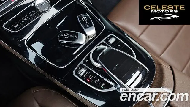 MERCEDES BENZ E-Classe W213 E200 Avantgarde 2018 — photo 16 sur 20