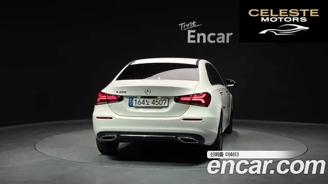 MERCEDES BENZ A-Classe W177 A220 Berline 2021 — photo 4 sur 20
