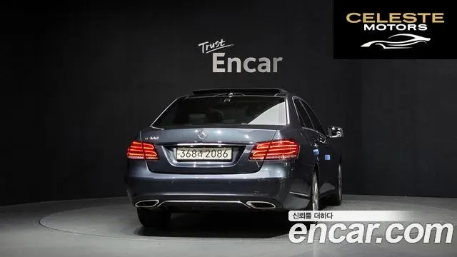 MERCEDES BENZ E-Classe W212 E300 Avantgarde 2014 — photo 4 sur 20