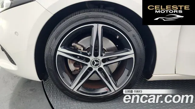 MERCEDES BENZ A-Classe W177 A250 4MATIC Berline 2020 — photo 5 sur 20