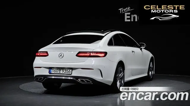 MERCEDES BENZ E-Classe W213 E220d Coupé 2018 — photo 2 sur 20