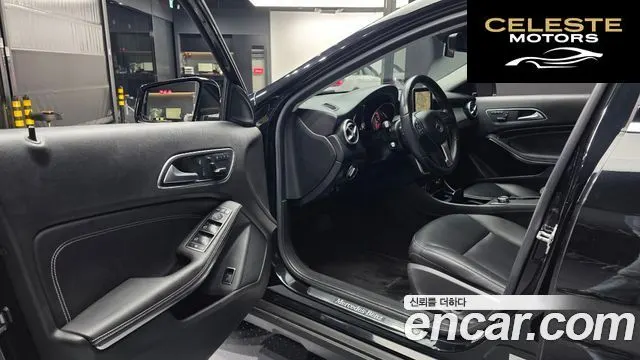 MERCEDES BENZ GLA-Classe X156 GLA200 CDI 4MATIC 2015 — photo 10 sur 20