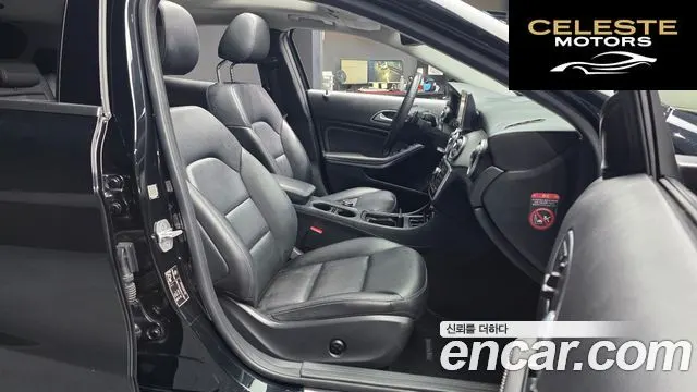 MERCEDES BENZ GLA-Classe X156 GLA200 CDI 4MATIC 2015 — photo 11 sur 20