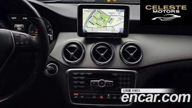 MERCEDES BENZ GLA-Classe X156 GLA200 CDI 4MATIC 2015 — photo 14 sur 20