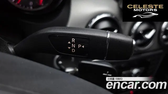 MERCEDES BENZ GLA-Classe X156 GLA200 CDI 4MATIC 2015 — photo 9 sur 20