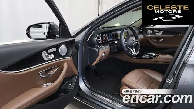 MERCEDES BENZ E-Classe W213 E300 4MATIC Avantgarde 2019 — photo 10 sur 20