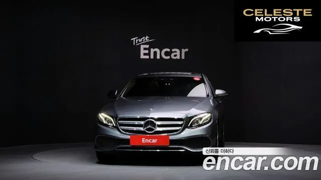 MERCEDES BENZ E-Classe W213 E300 4MATIC Avantgarde 2019 — photo 3 sur 20