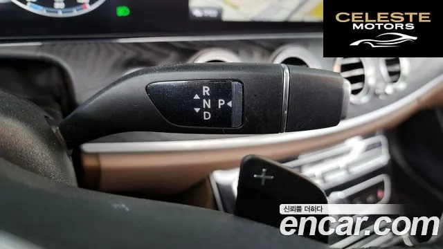MERCEDES BENZ E-Classe W213 E300 4MATIC Avantgarde 2019 — photo 9 sur 20