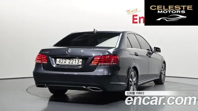 MERCEDES BENZ E-Classe W212 E220 Avantgarde 2015 — photo 2 sur 20