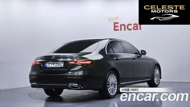 MERCEDES BENZ E-Classe W213 E250 Exclusive 2022 — photo 2 sur 20