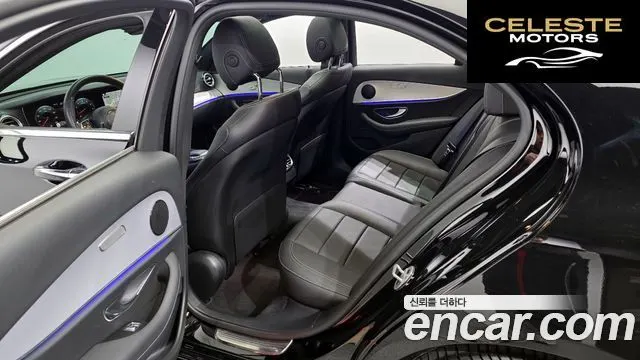 MERCEDES BENZ E-Classe W213 E250 Avantgarde 2021 — photo 11 sur 20