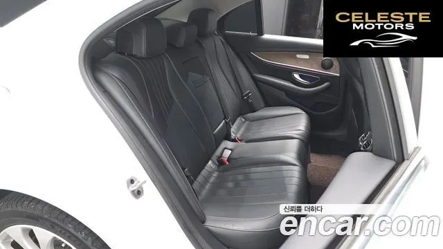 MERCEDES BENZ E-Classe W213 E220d 4MATIC Exclusive 2019 — photo 11 sur 20