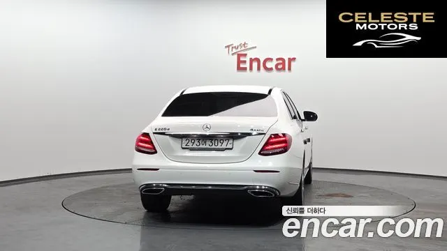MERCEDES BENZ E-Classe W213 E220d 4MATIC Exclusive 2019 — photo 3 sur 20