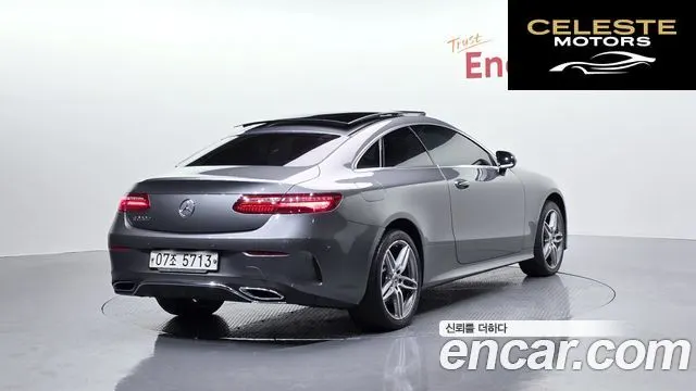MERCEDES BENZ E-Classe W213 E220d Coupé 2017 — photo 2 sur 20