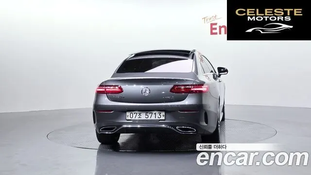 MERCEDES BENZ E-Classe W213 E220d Coupé 2017 — photo 4 sur 20