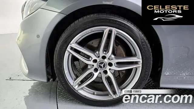 MERCEDES BENZ E-Classe W213 E220d Coupé 2017 — photo 5 sur 20