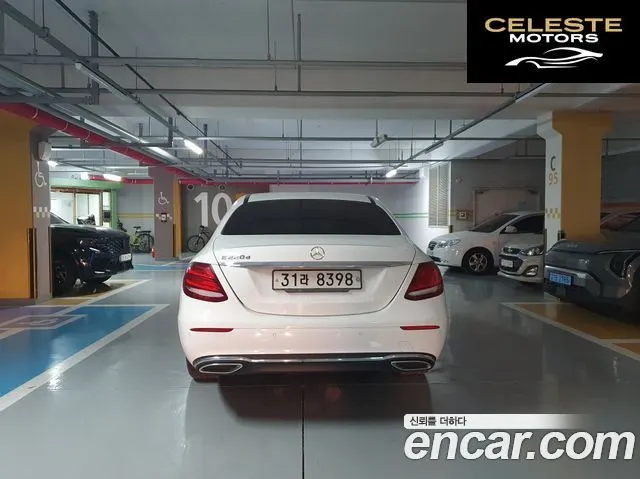 MERCEDES BENZ E-Classe W213 E220d 4MATIC Avantgarde 2017 — photo 10 sur 26