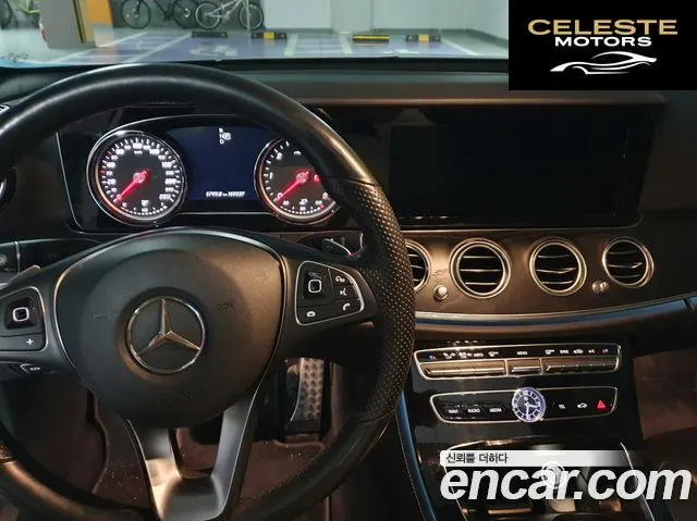 MERCEDES BENZ E-Classe W213 E220d 4MATIC Avantgarde 2017 — photo 18 sur 26