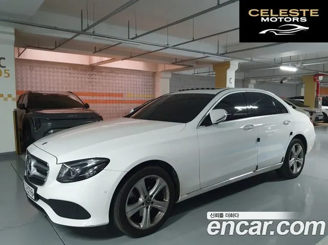 MERCEDES BENZ E-Classe W213 E220d 4MATIC Avantgarde 2017 — photo 2 sur 26