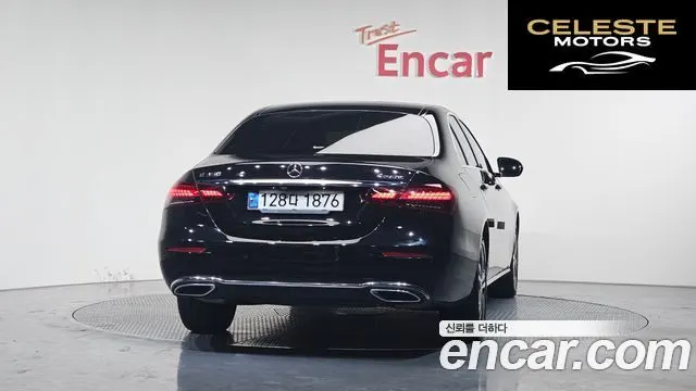 MERCEDES BENZ E-Classe W213 E350 4MATIC Avantgarde 2021 — photo 4 sur 20