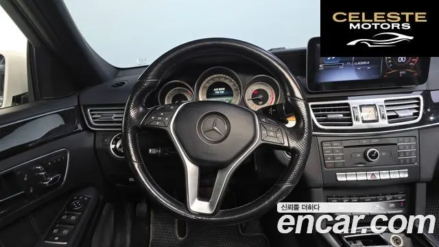 MERCEDES BENZ E-Classe W212 E220 Avantgarde 2016 — photo 13 sur 20