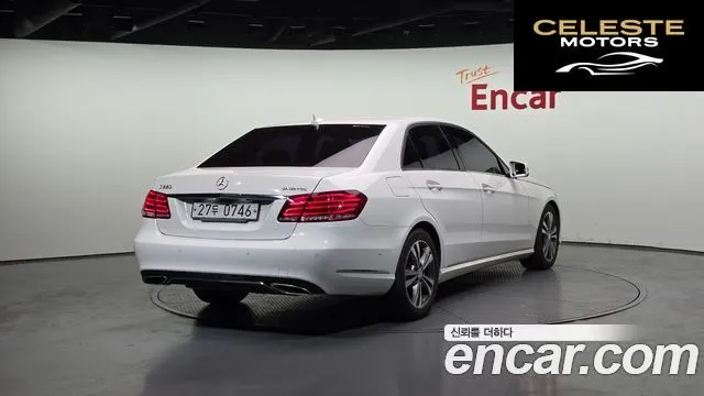 MERCEDES BENZ E-Classe W212 E220 Avantgarde 2016 — photo 2 sur 20