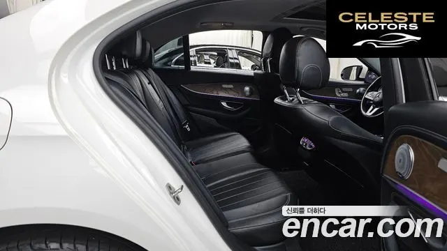 MERCEDES BENZ E-Classe W213 E220d Exclusive 2019 — photo 12 sur 26