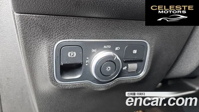 MERCEDES BENZ GLB-Classe X247 GLB250 4MATIC 2020 — photo 18 sur 20
