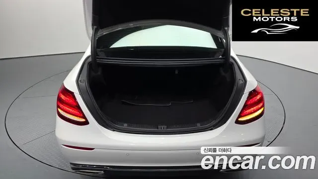 MERCEDES BENZ E-Classe W213 E200 Avantgarde 2018 — photo 20 sur 20
