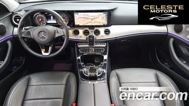 MERCEDES BENZ E-Classe W213 E200 Avantgarde 2018 — photo 7 sur 20