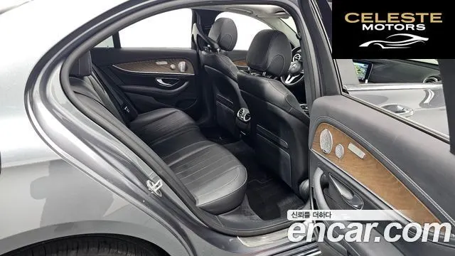 MERCEDES BENZ E-Classe W213 E300 4MATIC Exclusive 2019 — photo 11 sur 20