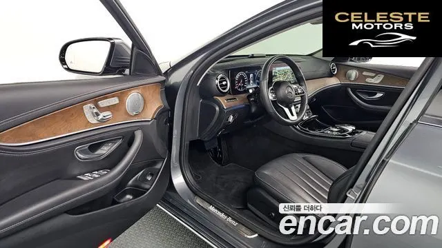 MERCEDES BENZ E-Classe W213 E300 4MATIC Exclusive 2019 — photo 12 sur 20