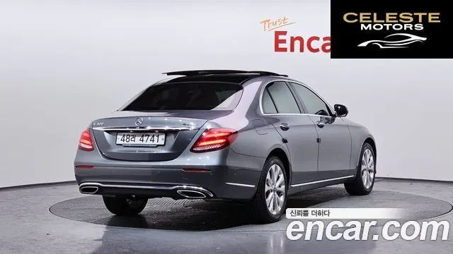 MERCEDES BENZ E-Classe W213 E300 4MATIC Exclusive 2019 — photo 2 sur 20