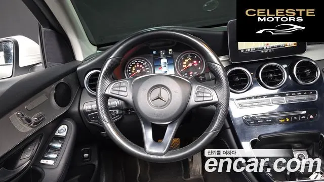 MERCEDES BENZ GLC-Classe X253 GLC220 d 4MATIC Coupé 2018 — photo 12 sur 20