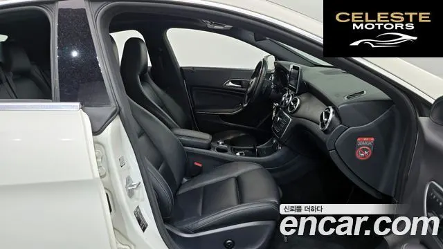 MERCEDES BENZ CLA-Classe C117 CLA200 d 2016 — photo 11 sur 20
