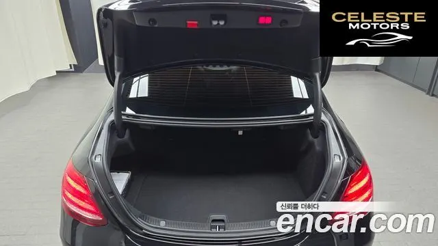 MERCEDES BENZ E-Classe W213 E250 Avantgarde 2020 — photo 20 sur 20