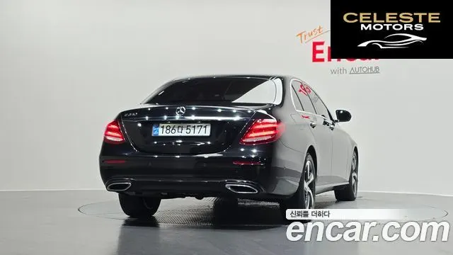 MERCEDES BENZ E-Classe W213 E250 Avantgarde 2020 — photo 4 sur 20